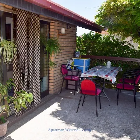 Wisteria Apartment Vranje