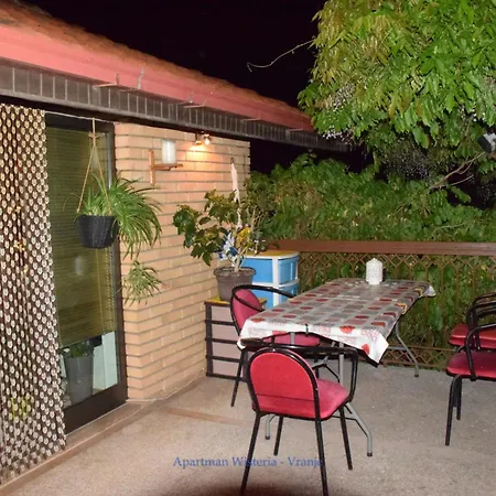Wisteria Apartment